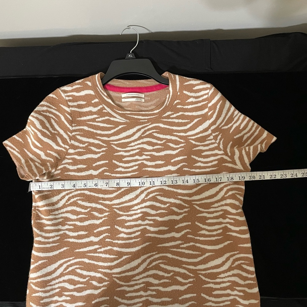 Anthropology Women’s Top Size LG GUC - Picture 10 of 15